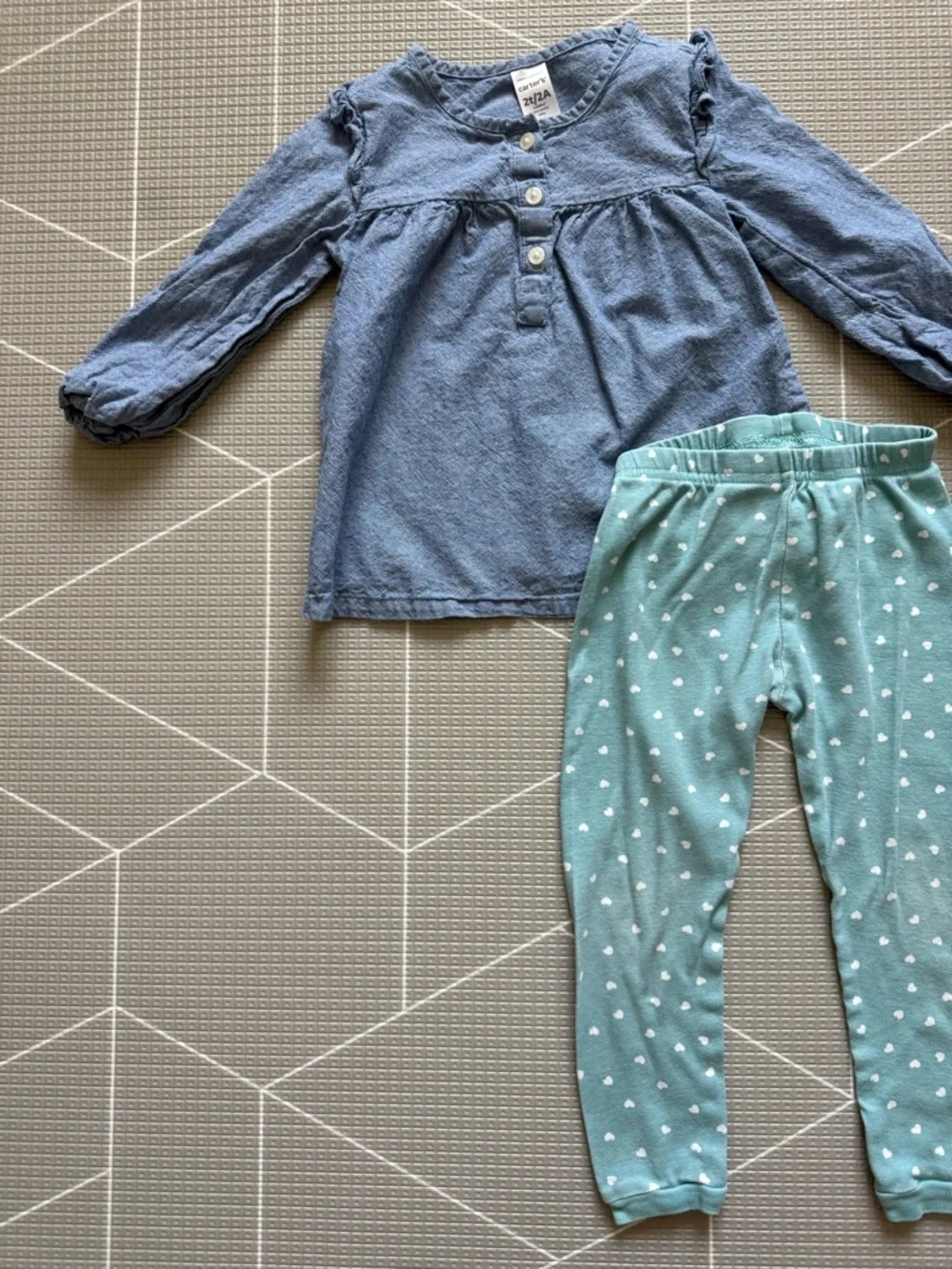 Carters|Baby girl/toddler matching set,Mint Heart Leggings & chambray top•••2T